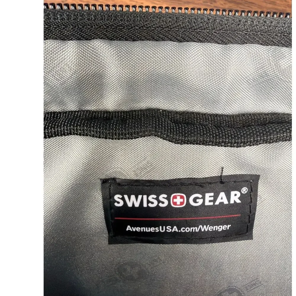 SwissGear The Sherpa Laptop Briefcase Messenger Bag Black Gray 17” Travel Case
